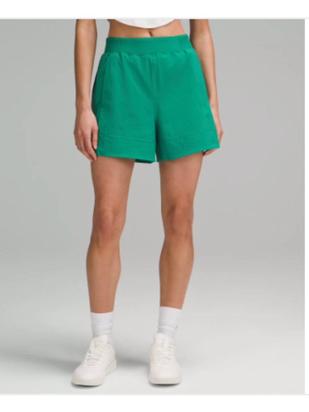 Stretch Woven Relaxed-Fit High-Rise Short 4" Cascadia Green Size M